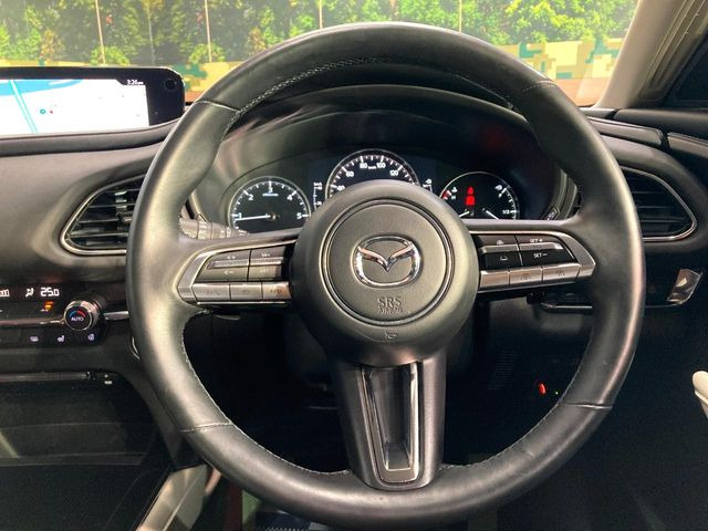 �y�����v�����X�e�A�����O�z�㎿�Ȋv���g�p���邱�ƂŁA��ɂ����������݂ƂĂ��^�]���₷���n���h���ł���