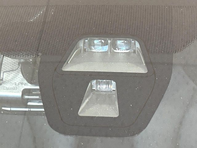 �y�V�e�B�u���[�L�A�N�e�B�u�V�X�e���z�ᑬ���s���ɑO���̎ԗ�����F�����A�Փ˂������Ȏ��͌x��ƃu���[�L�ŏՓˉ���Ɣ�Q�y�����A�V�X�g�B�����S�Ƀh���C�u�����y���݂��������܂��B