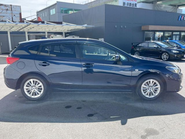 高透明度のガラス皮膜で撥水はもちろん、上質なツヤ・光沢を実現。紫外線や酸性雨から大切な愛車を保護し、色あせ・劣化を防止。「弾スプラッシュコート」、「弾プリミッサコート」からお選びいただけます。