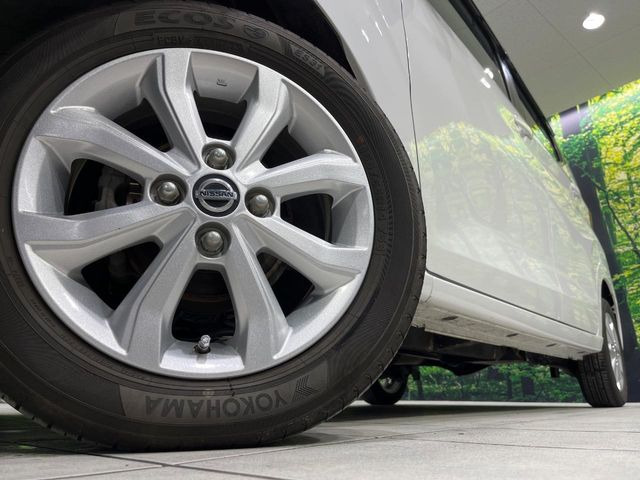 【14インチアルミホイール】外観にマッチしたアルミホイールを装着しております。各種アルミホイールや、スタッドレスタイヤも取扱いしております。是非ご相談ください♪