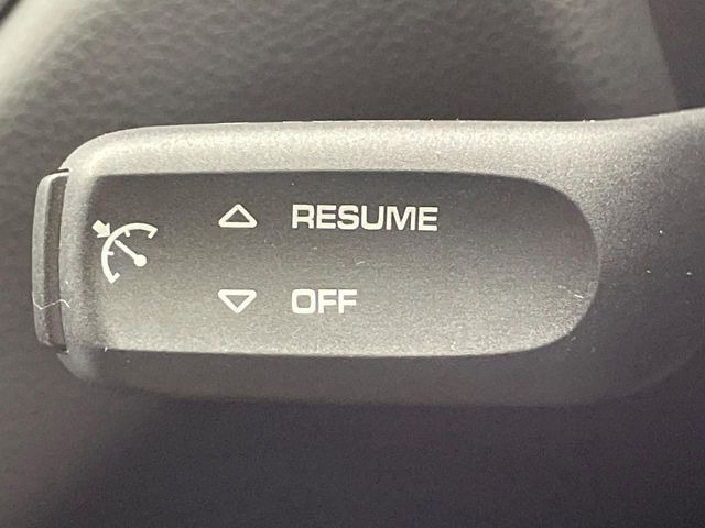 ���I�[�g�N���[�Y�R���g���[��:�������H�⎩���Ԑ�p���H���ɂāA�葬���q���\�ƂȂ�֗��ȋ@�\�ł��B�������ړ��̍ۂł����ɂ����֗��ɂ��g�����������܂���