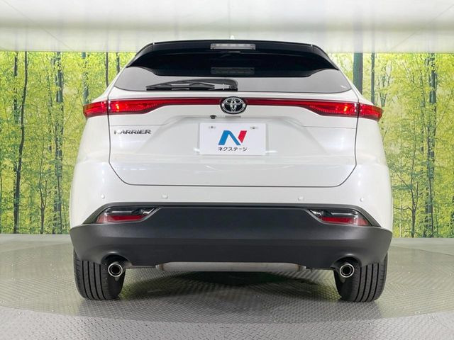 安心の最長10年・走行無制限保証(有償)をご用意。保証内容も充実はもちろん、無料点検&オイル交換や、年中無休の全国・24時間ロードサービスも付帯されておりますのでご安心下さい。