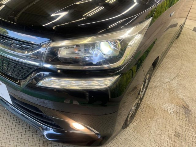 夜間や荒天時により良好な視界で安心な走行をご希望される方には【高輝度LEDヘッドライト】の取付がおすすめ!多くのお客様にご好評いただいております♪