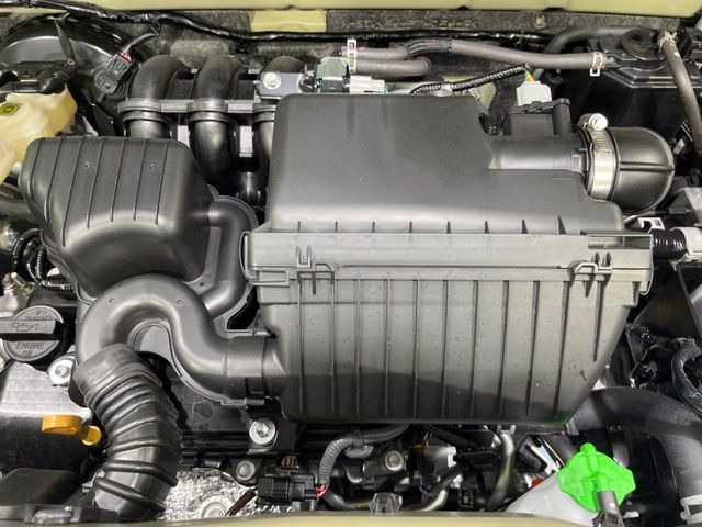 安心の最長10年・走行無制限保証(有償)をご用意。保証内容も充実はもちろん、無料点検&オイル交換や、年中無休の全国・24時間ロードサービスも付帯されておりますのでご安心下さい。