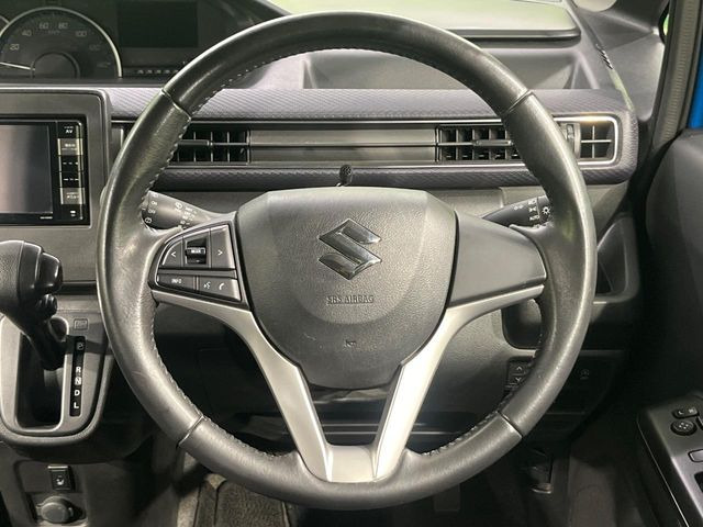 �y�����v�����X�e�A�����O�z�㎿�Ȋv���g�p���邱�ƂŁA��ɂ����������݂ƂĂ��^�]���₷���n���h���ł���