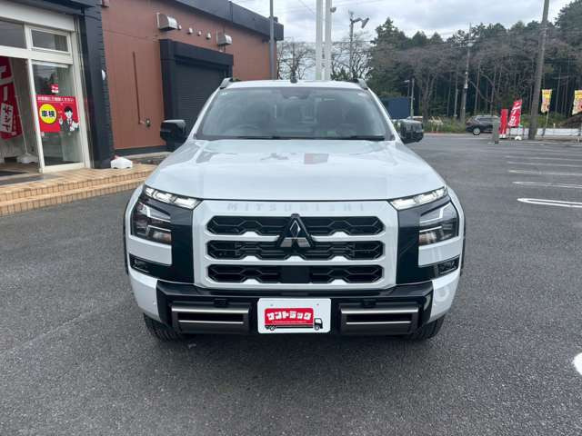 トライトン2.4 GSR ディーゼル 4WD