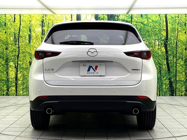 安心の最長10年・走行無制限保証(有償)をご用意。保証内容も充実はもちろん、無料点検&オイル交換や、年中無休の全国・24時間ロードサービスも付帯されておりますのでご安心下さい。