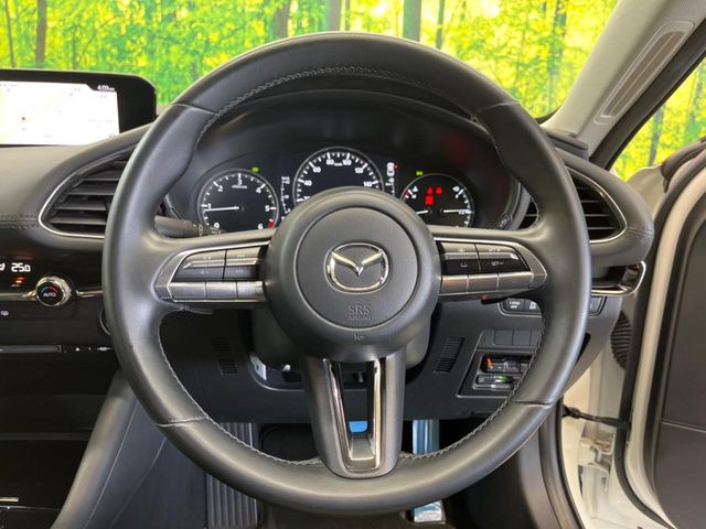 �y�����v�����X�e�A�����O�z�㎿�Ȋv���g�p���邱�ƂŁA��ɂ����������݂ƂĂ��^�]���₷���n���h���ł���