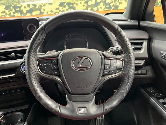 �y�����v�����X�e�A�����O�z�㎿�Ȋv���g�p���邱�ƂŁA��ɂ����������݂ƂĂ��^�]���₷���n���h���ł���