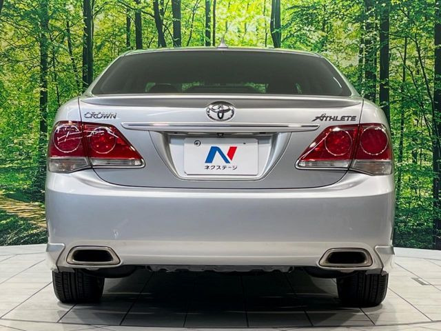 安心の最長10年・走行無制限保証(有償)をご用意。保証内容も充実はもちろん、無料点検&オイル交換や、年中無休の全国・24時間ロードサービスも付帯されておりますのでご安心下さい。