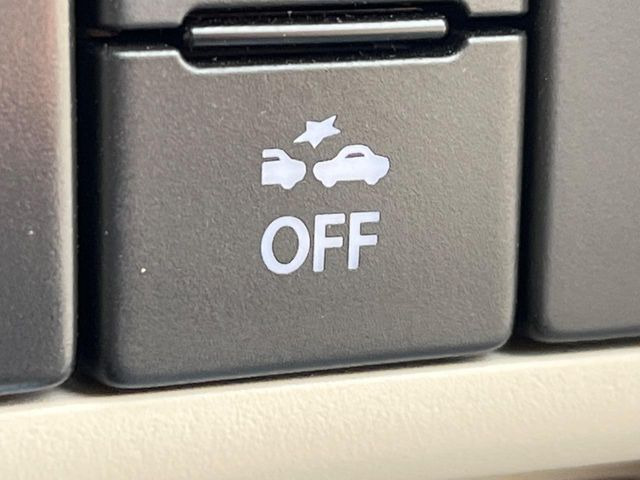 �y�Z�[�t�e�B�T�|�[�g�z���s���ɑO���̎ԗ�����F�����A�Փ˂������Ȏ��͌x��ƃu���[�L�ŏՓˉ���Ɣ�Q�y�����A�V�X�g�B�����S�Ƀh���C�u�����y���݂��������܂��B