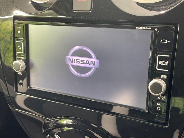 �y�����i�r�z�l�C�̏����i�r�𑕔����Ă���܂��B�i�r�̎g���₷���͂������A�I�[�f�B�I�@�\���[��!�L�����v�◷�s�͂������A�ʋ΂┃�����ȂǕ��i�̃h���C�u���y�����Ȃ�͂���