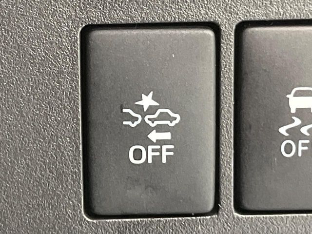 �y�X�}�[�g�A�V�X�g�z���s���ɑO���̎ԗ�����F�����A�Փ˂������Ȏ��͌x��ƃu���[�L�ŏՓˉ���Ɣ�Q�y�����A�V�X�g�B�����S�Ƀh���C�u�����y���݂��������܂��B