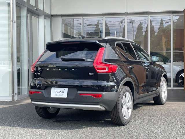 XC40プラス B3