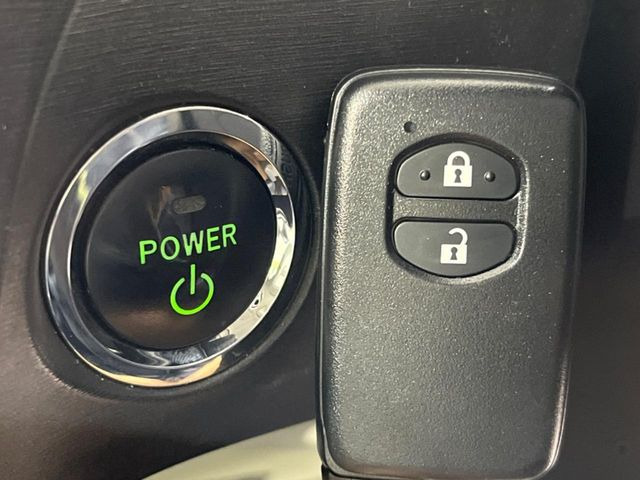 �y�X�}�[�g�L�[�z�J�o����|�P�b�g�ɓ��ꂽ�܂܂ł��h�A�̎{���E�������\�ȃX�}�[�g�L�[�𑕔��B�G���W���̃I���E�I�t�����J�M�����o���K�v����������Ƃ��Ă��֗��ł���