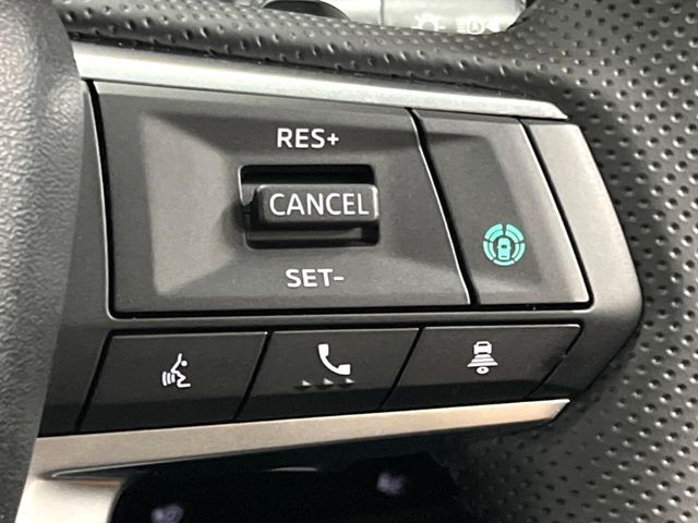 【マイパイロット】高速道路での長距離走行が楽に!!渋滞時と巡回走行のシーンで、アクセル・ブレーキ・ステアリングを自動で制御し、長距離運転の負担を軽減してくれます♪