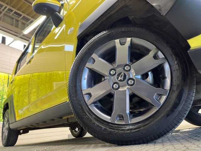 �y����15�C���`�A���~�z�C�[���z�O�ςɃ}�b�`���������A���~�z�C�[���𑕒����Ă���܂��B�e��ЊO�A���~�z�C�[����A�X�^�b�h���X�^�C�����戵�����Ă���܂��B���񂲑��k����������