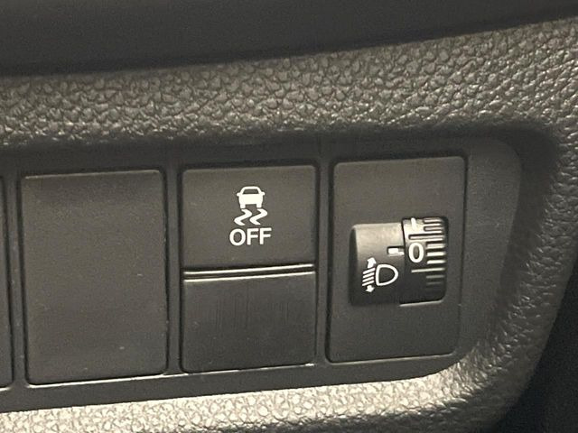 �y������h�~���u�z�ԗ��̉���������m����ƁA�����I�Ɏԗ��̐i�s������ۂ悤�Ɏԗ��𐧌䂵�܂��B�J�̓��ȂǊ���₷���H�ʏ󋵂ł����S�ȉ^�]���\�ł��B