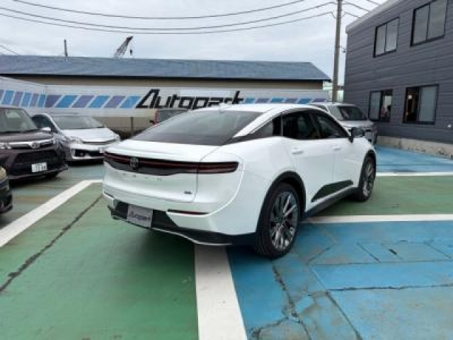 クラウンクロスオーバー2.5 G アドバンスト レザー パッケージ E-Four 4WD