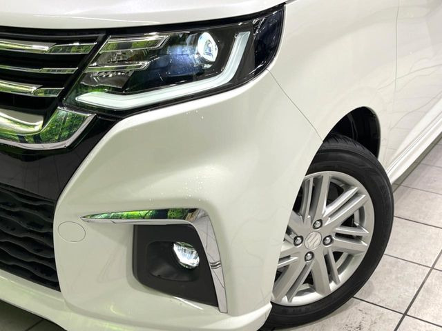 �yLED�w�b�h���C�g�z���V����ԑ��s�����ǍD�Ȏ��E���m�ۂ����S���ĉ^�]�ł��鍂�P�xLED�w�b�h���C�g�𑕔�!�_�����x�������A����d�͂��}�����Ă��܂��B