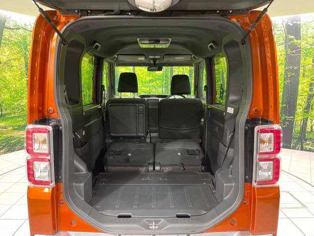 ���i�̂���������ʋ΁A���}���ɏ\���ȉ׎��X�y�[�X���m�ۂ��Ă���܂��B�Z�J���h�V�[�g��|���ƁA�傫�ȉו��̐ύڂ��\�ł���