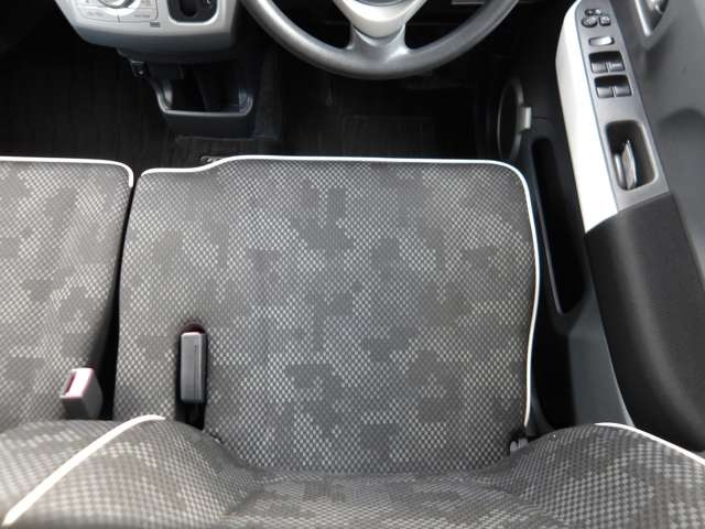 常に使うフロントシート。運転席は毎回使用する部分ですので、座り心地が重要です!ぜひ一度体感してみてください!