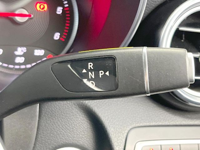 ●MTモード付きAT:通常は自動でおこなわれる変速(ギアチェンジ)をドライバーの操作によって意図的に変えられるシステムです。より一層普段のドライブをお楽しみいただけます!