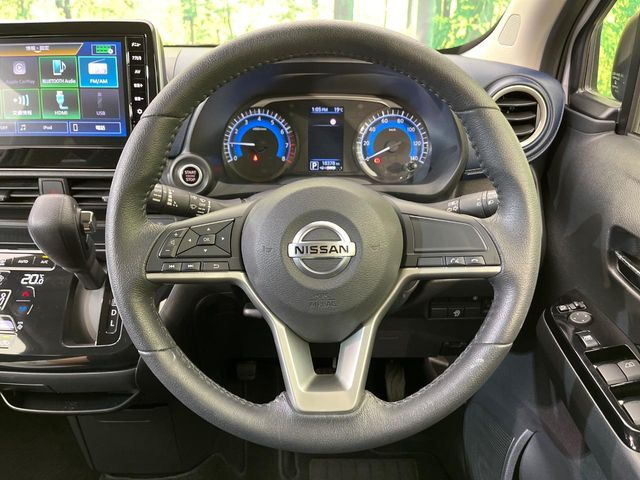 �y�����v�����X�e�A�����O�z�㎿�Ȋv���g�p���邱�ƂŁA��ɂ����������݂ƂĂ��^�]���₷���n���h���ł���