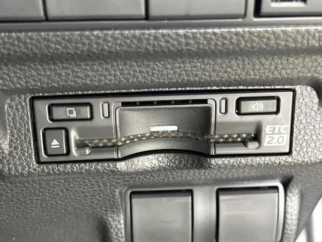 【ETC】高速道路の料金所をストレスなく通過!話題のスポットやサービスエリアに多い「スマートIC」利用時は必須のアイテムです。当店でセットアップを実施、ご納車当日からすぐにご利用いただけます!