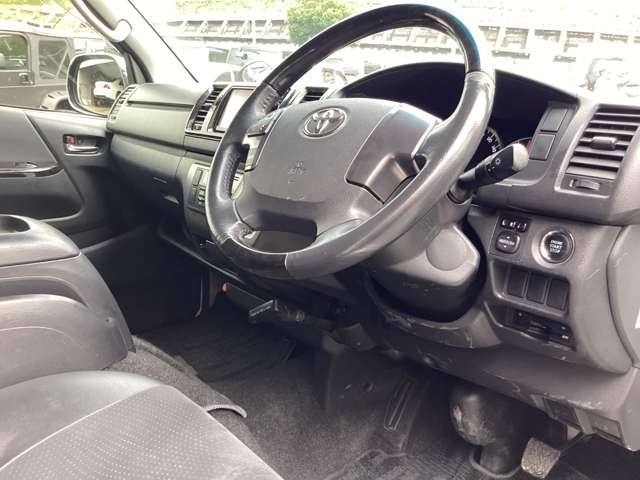 ���X�̎Ԃ̓��[���N���[�j���O�{�H�ς�!�[�ԑO�ɂ͎肪��WAX�A�����d�グ���|�Ŕ[�Ԃ������Ȃ��Ă���܂�!