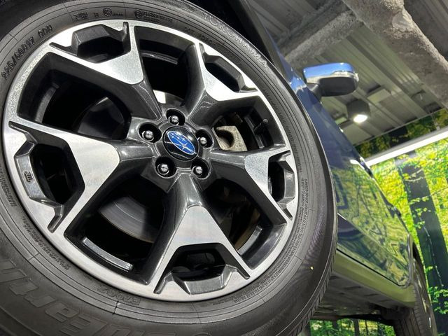 �y����17�C���`�A���~�z�C�[���z�O�ςɃ}�b�`���������A���~�z�C�[���𑕒����Ă���܂��B�e��ЊO�A���~�z�C�[����A�X�^�b�h���X�^�C�����戵�����Ă���܂��B���񂲑��k����������