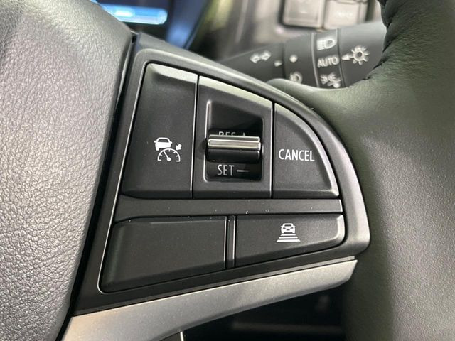 【アダプティブクルーズコントロール】高速道路での長距離走行が楽に!!自動で速度を保つクルーズコントロールが、衝突軽減システムと連携し、前方の車両を感知して車間を保つように速度調節してくれます!!