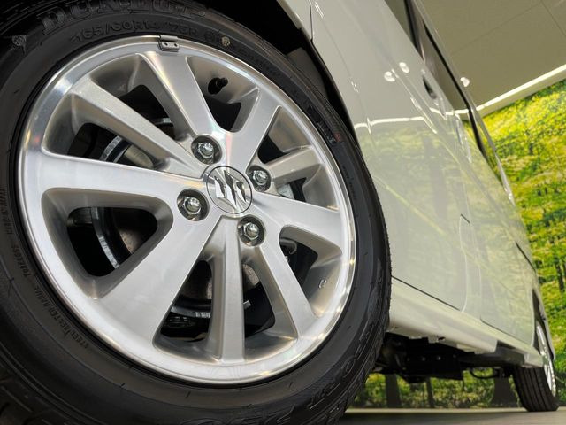 �y����14�C���`�A���~�z�C�[���z�O�ςɃ}�b�`���������A���~�z�C�[���𑕒����Ă���܂��B�e��ЊO�A���~�z�C�[����A�X�^�b�h���X�^�C�����戵�����Ă���܂��B���񂲑��k����������