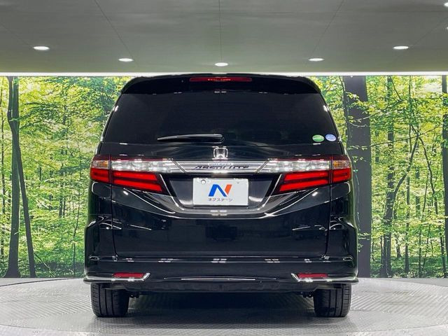 安心の最長10年・走行無制限保証(有償)をご用意。保証内容も充実はもちろん、無料点検&オイル交換や、年中無休の全国・24時間ロードサービスも付帯されておりますのでご安心下さい。