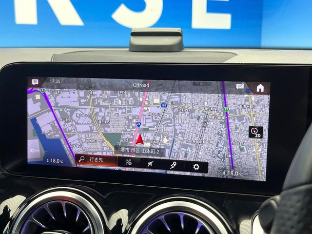 �������i�r:��̊��̂���i�r�́A����������ԓ������o���Ă���܂��B�I�[�f�B�I�@�\���[�����Ă���܂��̂ŁA�^�]�����y���߂܂���