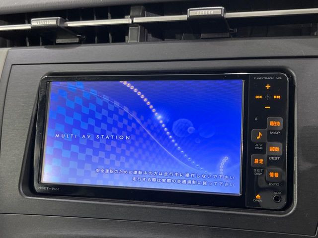 �y�����i�r�z�l�C�̏����i�r�𑕔����Ă���܂��B�i�r�̎g���₷���͂������A�I�[�f�B�I�@�\���[��!�L�����v�◷�s�͂������A�ʋ΂┃�����ȂǕ��i�̃h���C�u���y�����Ȃ�͂���