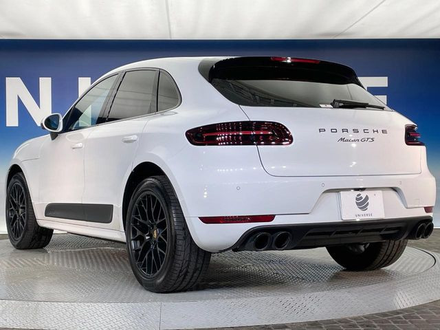 �������t�т̕ۏ؂̑��A���S�̍Œ�3�N�E���s�������ۏ�(�L��)�����p�ӁB�A���Ԃ����S���Ă��y���݂���������l�A�ۏؓ��e���[���͂������A�����_��&�I�C�������⃍�[�h�T�[�r�X���t�т��Ă���܂��B