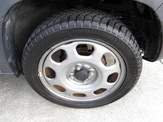 タイヤ交換もお任せ下さい!!当店ではタイヤ交換、エアー調整も行なっております!!