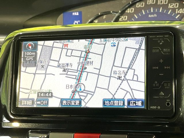 【ナビゲーション】目的地までしっかり案内してくれる使いやすいナビ。Bluetooth接続すればお持ちのスマホやMP3プレイヤーの音楽を再生可能!毎日の運転がさらに楽しくなります!!