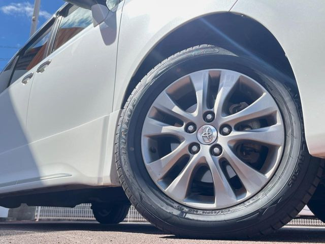 �y����16�C���`�A���~�z�C�[���z�O�ςɃ}�b�`���������A���~�z�C�[���𑕒����Ă���܂��B�e��ЊO�A���~�z�C�[����A�X�^�b�h���X�^�C�����戵�����Ă���܂��B���񂲑��k����������