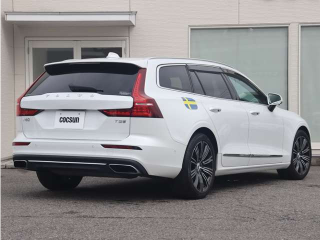 �G���W���I�C���̓t�����X��MOTUL(���`���[��)���g�p���Ă��܂��B�V���{���{�e���f���ɓK������قȂ�S�x�̃I�C�������p�ӂ��Ă��܂��B