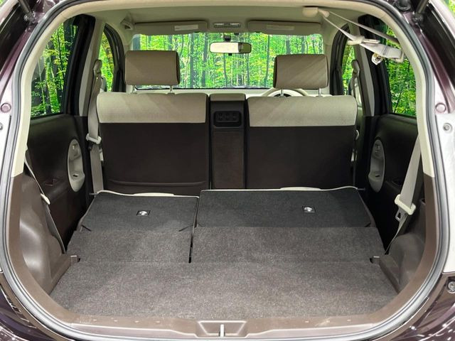 ���i�̂���������ʋ΁A���}���ɏ\���ȉ׎��X�y�[�X���m�ۂ��Ă���܂��B�Z�J���h�V�[�g��|���ƁA�傫�ȉו��̐ύڂ��\�ł���