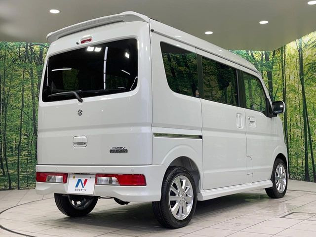 ☆全国のネクステージからお取り寄せが可能※!遠方の店舗に展示してあるクルマが気になる場合も、最寄りの店舗でご覧いただくことが可能です!是非私たちに要望をお聞かせください!※別途費用