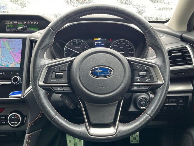 �y�����v�����X�e�A�����O�z�㎿�Ȋv���g�p���邱�ƂŁA��ɂ����������݂ƂĂ��^�]���₷���n���h���ł���