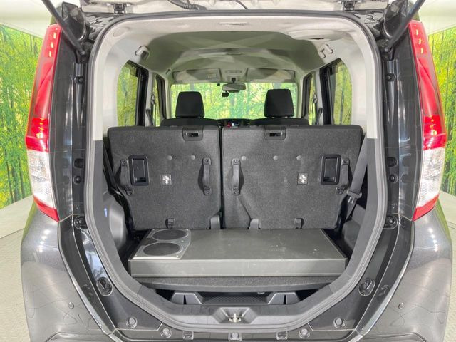 普段のお買い物や通勤、送迎等に十分な荷室スペースを確保しております。セカンドシートを倒すと、大きな荷物の積載も可能です♪