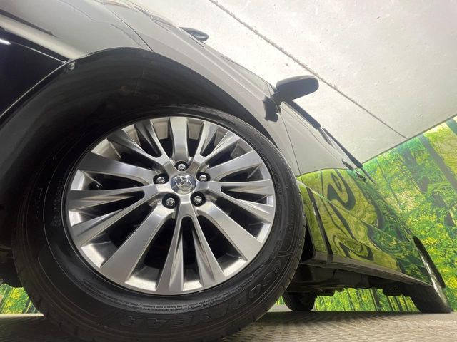 �y����18�C���`�A���~�z�C�[���z�O�ςɃ}�b�`���������A���~�z�C�[���𑕒����Ă���܂��B�e��ЊO�A���~�z�C�[����A�X�^�b�h���X�^�C�����戵�����Ă���܂��B���񂲑��k����������