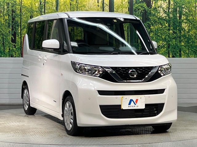 高透明度のガラス皮膜で撥水はもちろん、上質なツヤ・光沢を実現。紫外線や酸性雨から大切な愛車を保護し、色あせ・劣化を防止。「弾スプラッシュコート」、「弾プリミッサコート」からお選びいただけます。