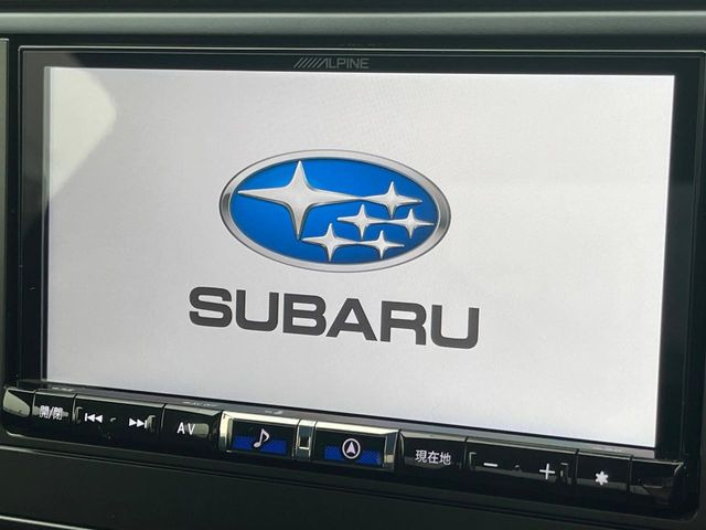 【純正ナビ】人気の純正ナビを装備しております。ナビの使いやすさはもちろん、オーディオ機能も充実!キャンプや旅行はもちろん、通勤や買い物など普段のドライブも楽しくなるはず♪