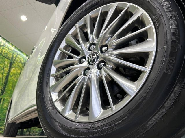 �y����17�C���`�A���~�z�C�[���z�O�ςɃ}�b�`���������A���~�z�C�[���𑕒����Ă���܂��B�e��ЊO�A���~�z�C�[����A�X�^�b�h���X�^�C�����戵�����Ă���܂��B���񂲑��k����������