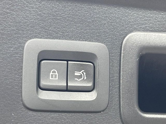 �y�p���[�o�b�N�h�A�z�X�}�[�g�L�[��^�]�Ȃ̃{�^�������������Ń��A�Q�[�g�������ŊJ���܂�!�ו��������Ă��鎞��A�����ʒu�ɂ���o�b�N�h�A��߂�ۂɕ֗��ȋ@�\�ł���